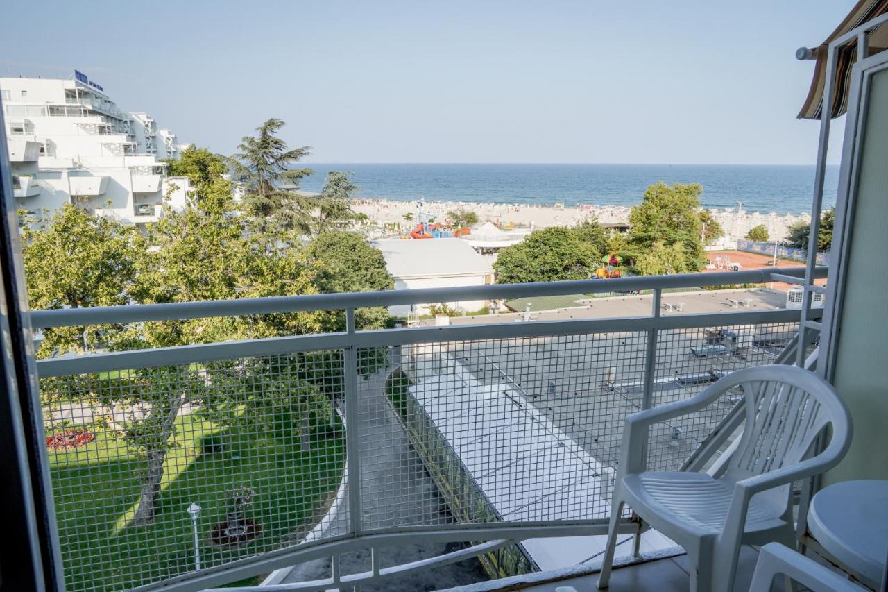 Hotel Malibu Албена Экстерьер фото